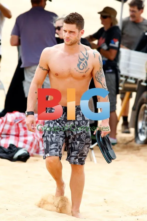 Dan Ewing on 'Home and Away' set