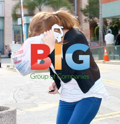 Miley Cyrus at Rite Aide in Beverly Hills