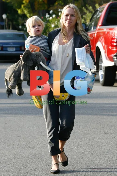Naomi Watts at Kids Playdate