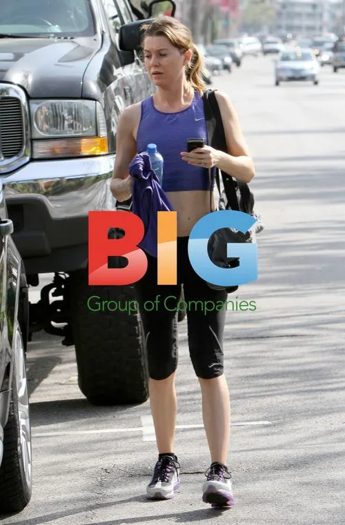 Ellen Pompeo Shows Fit Physique