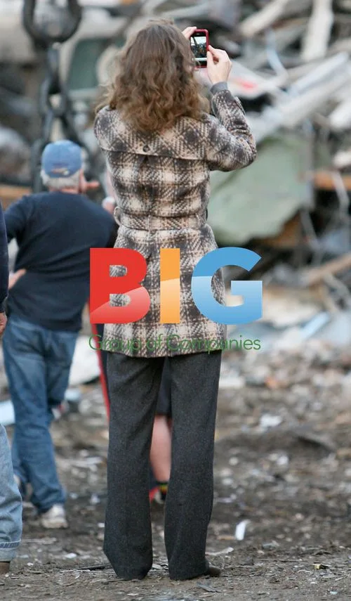 Sandra Bullock on "Extremely Loud" film set