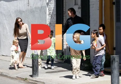 Brad Pitt and Angelina Jolie with kids in New Orleans