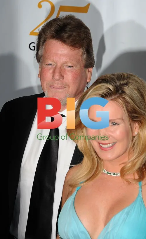 Ryan O'Neal at The 25th Anniversary Genesis Awards
