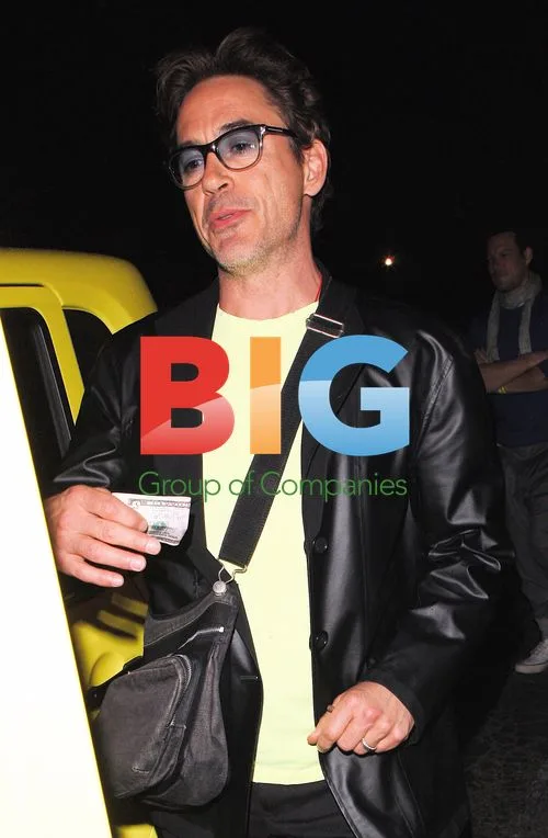 Robert Downey Jr. leaves Matsuhisa Restaurant