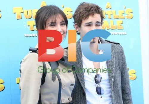 Christine Bleakley and Robert Sheehan at A Turtles Tale Premiere