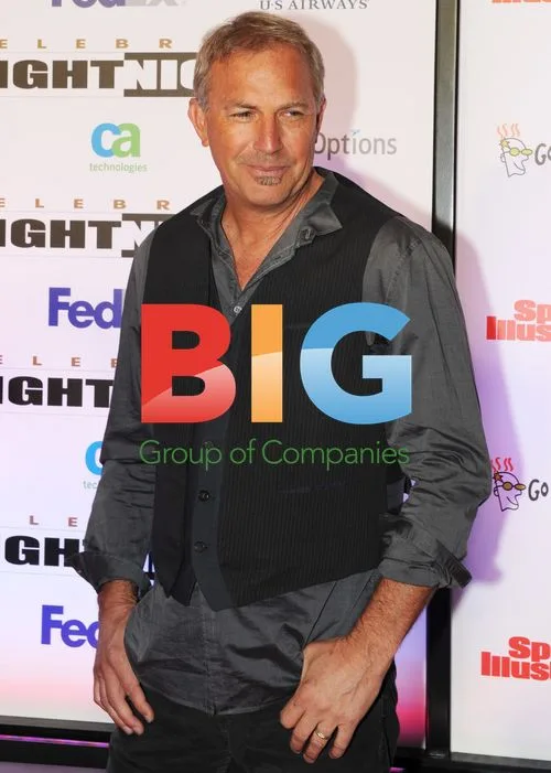 Kevin Costner at Celebrity Fight Night