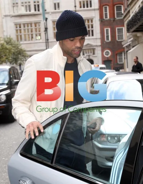 Joleon Lescott spotted at hotel in London
