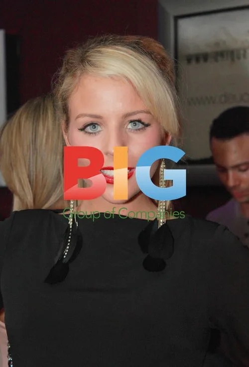 Lydia Bright at Deuces Bar