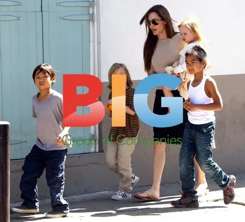 Brad Pitt and Angelina Jolie with kids in New Orleans