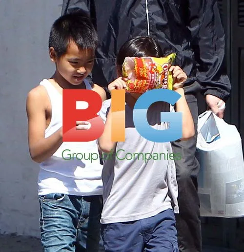 Brad Pitt and Angelina Jolie with kids in New Orleans