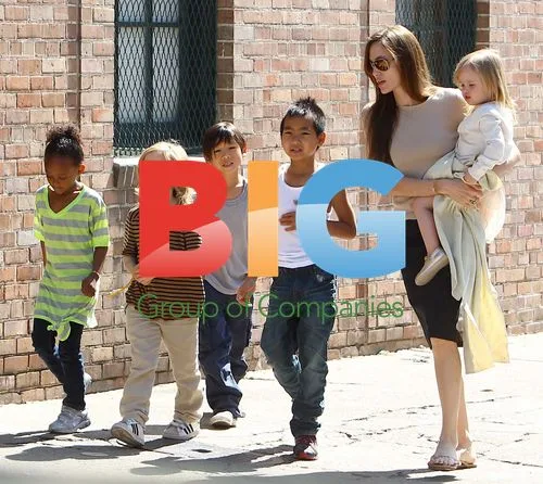 Brad Pitt and Angelina Jolie with kids in New Orleans