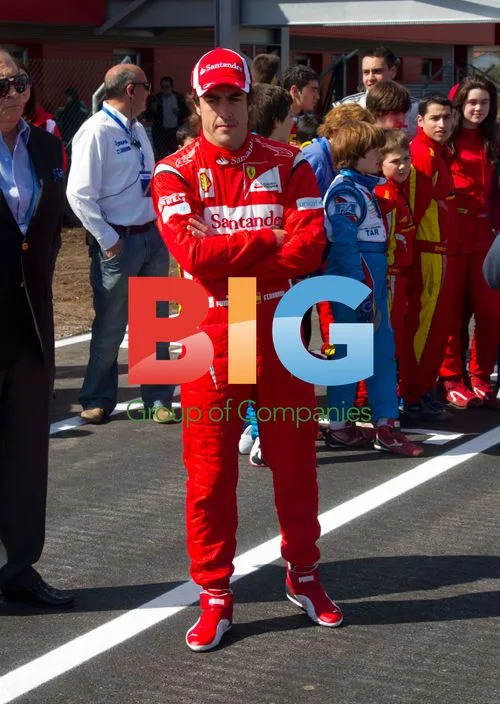 Fernando Alonso Goes Go-Karting in Austria