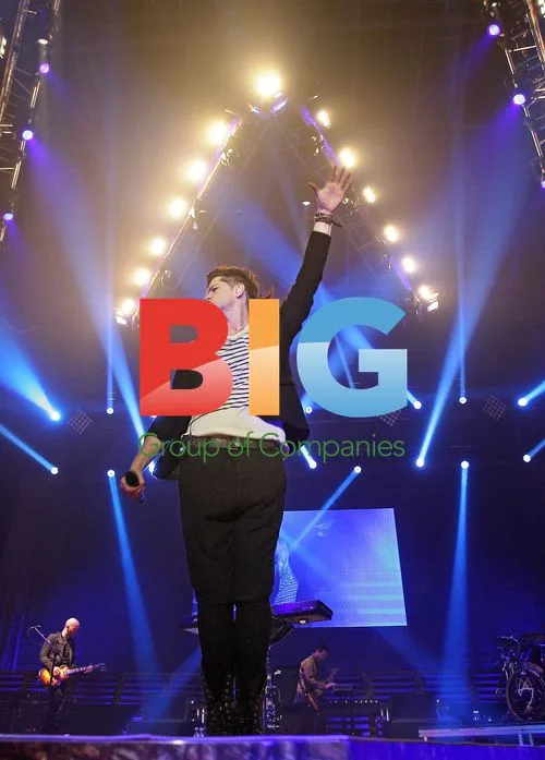 Danny O'Donoghue Performs with The Script