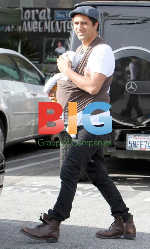 Cliff Curtis out with family at Whole Foods