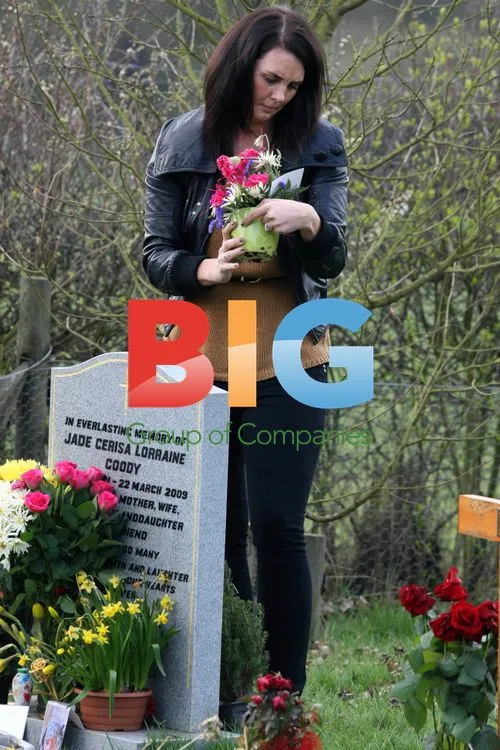 Jade Goody's Friend Kelly Visits Grave