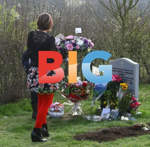 Jackiey Budden visits Jade Goody's grave