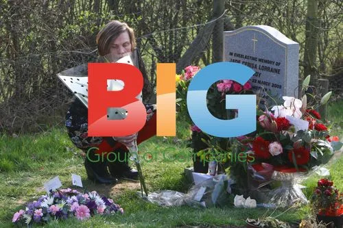 Jackiey Budden visits Jade Goody's grave