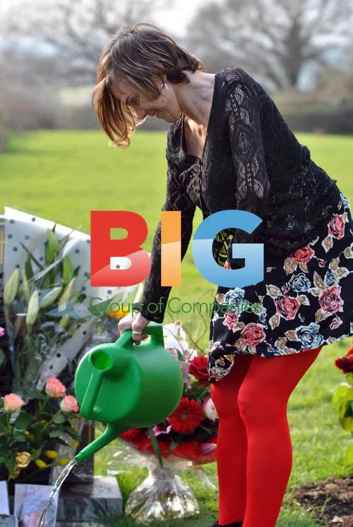 Jackiey Budden at Jade Goody's Grave