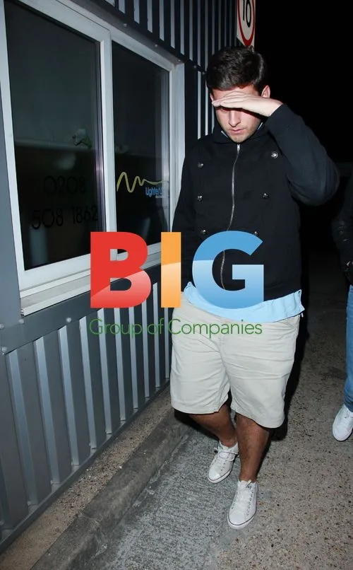 Arg Leaves LighterLife With Joey Essex