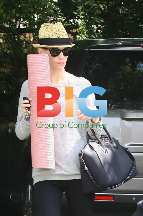 January Jones Leaving Yoga Class