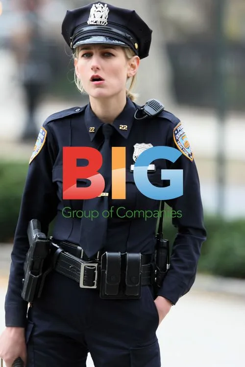 Leelee Sobieski on 'Rookies' Set