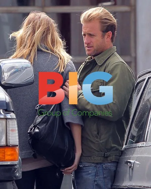 Scott Caan with Blonde
