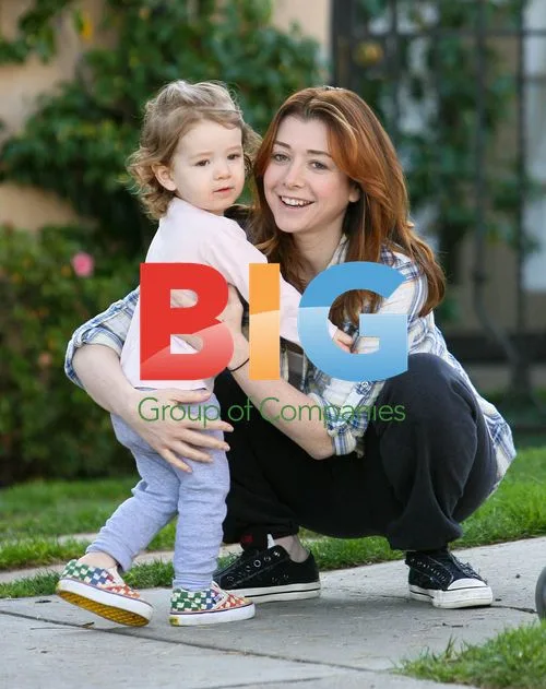 Alyson Hannigan & Daughter Satyana in Santa Monica