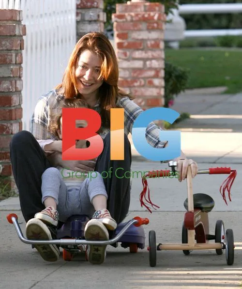 Alyson Hannigan playing with daughter Satyana