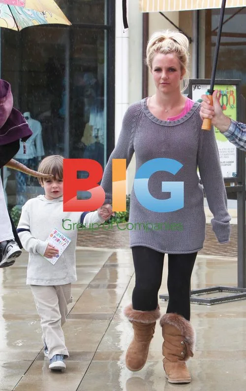 Britney Spears with Sons at Gymboree