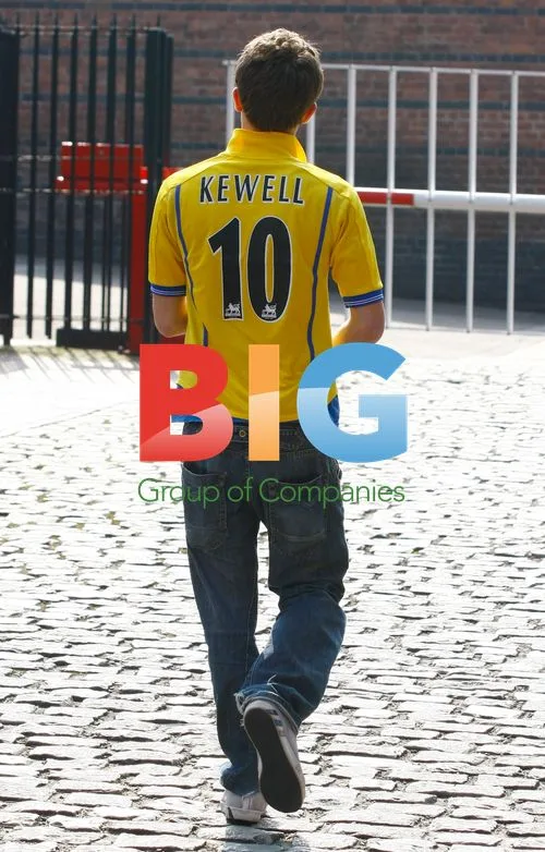 Jack Shepherd on Coronation Street Set