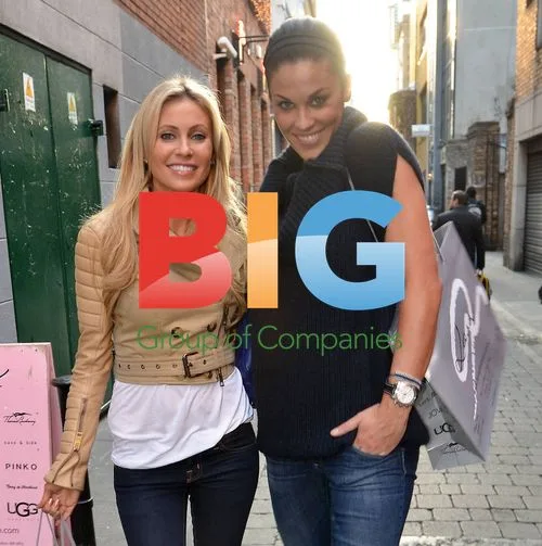 Claudine Palmer & Glenda Gilson Collect Gowns