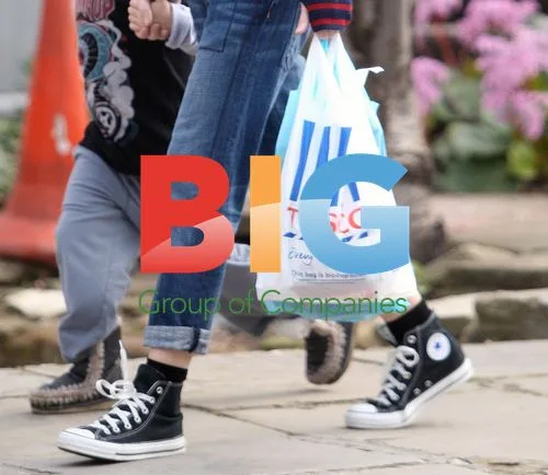 Gwyneth Paltrow Arrives Home in London
