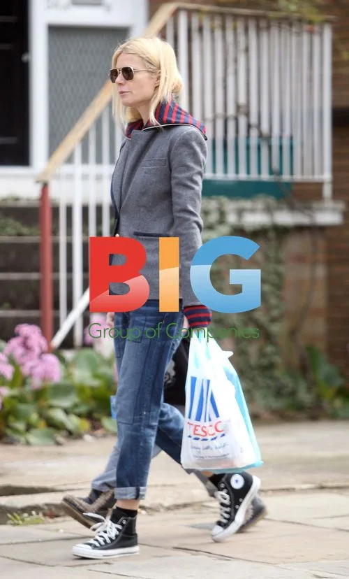 Gwyneth Paltrow Arriving Home in London