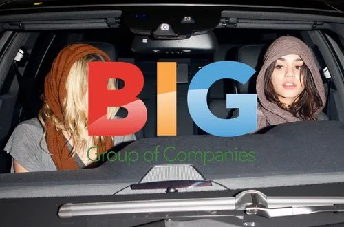 Vanessa Hudgens Leaves Trousdale, Dumps Purse