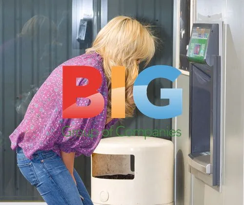 Alex Curran-Gerrard gets cash from ATM