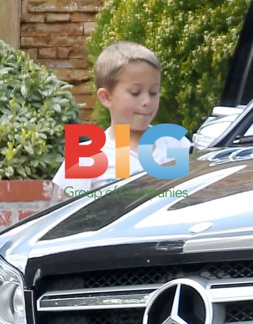 Reese Witherspoon's Kids at Nanny's House