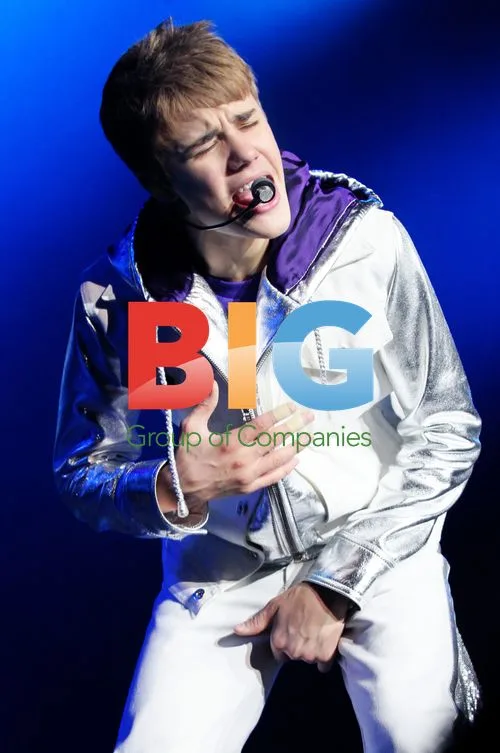 Justin Bieber Performing in Brussels