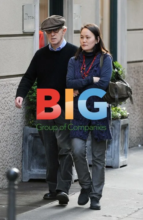 Woody Allen and Soon-Yi Shopping in Milan