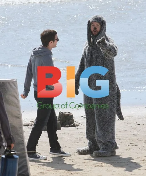 Elijah Wood films Wilfred in Santa Monica