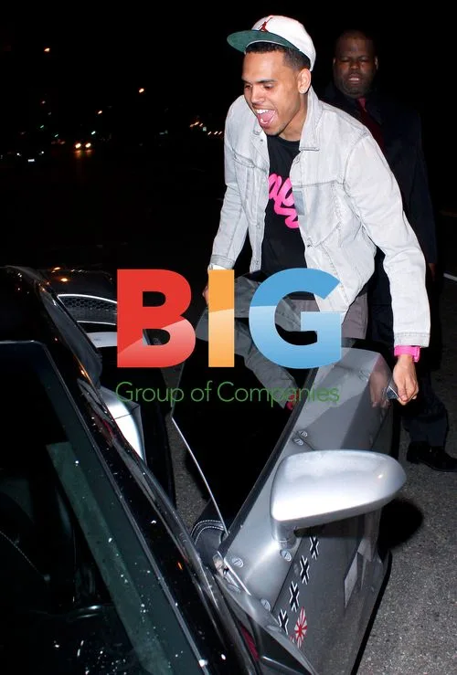 Chris Brown Dines After DWTS Performance