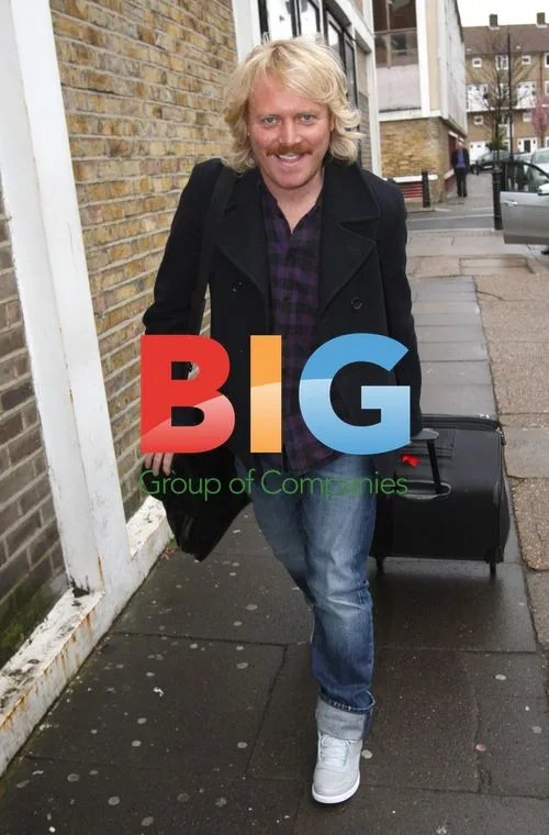 Lee Francis Arriving at Studio