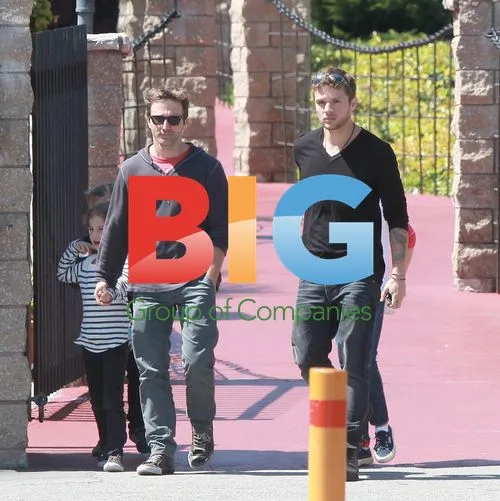 Ryan Phillippe with Kids at Castle Park