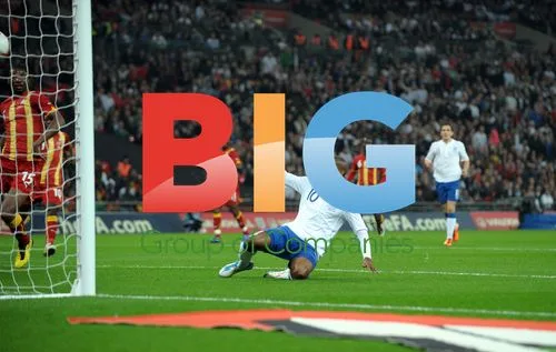 Ashley Young misses goal attempt