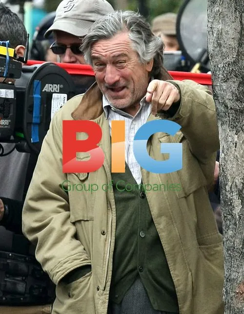 Robert De Niro and Paul Dano on Queens Set