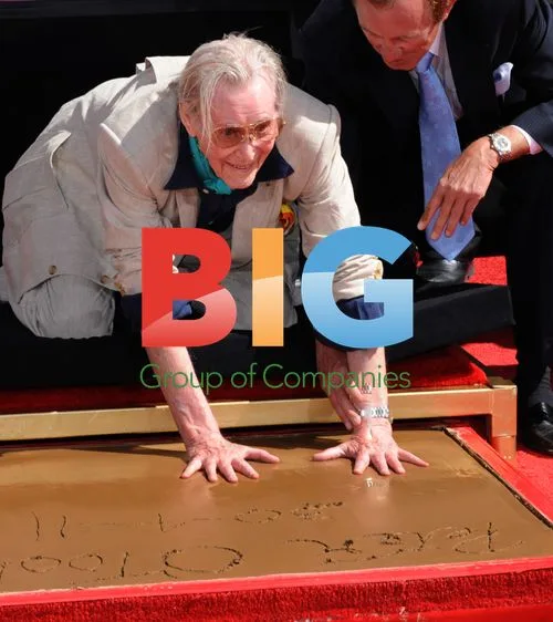 Peter O'Toole Hand & Foot Ceremony