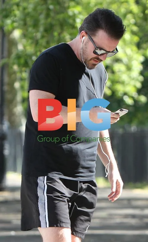 Ricky Gervais Jogging in London