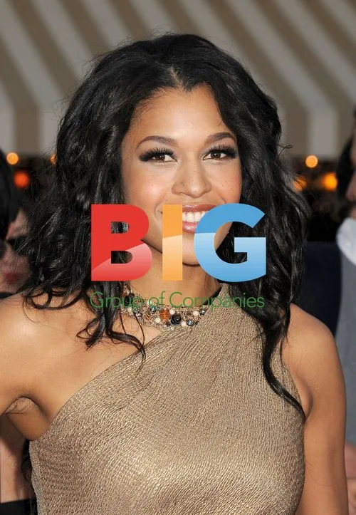 Kali Hawk at "Bridesmaids" Premiere