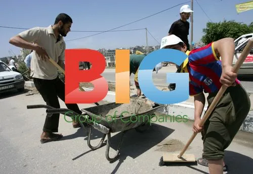 Hamas Workers Paint Streets in Gaza