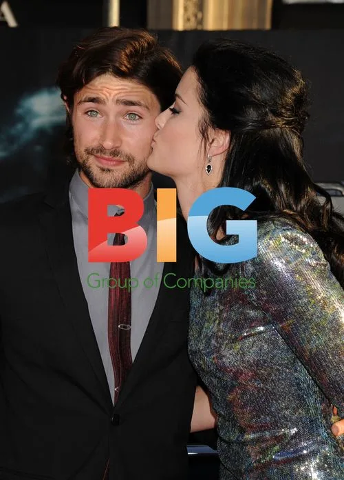 Matt Dallas & Jaimie Alexander at 'Thor' Premiere