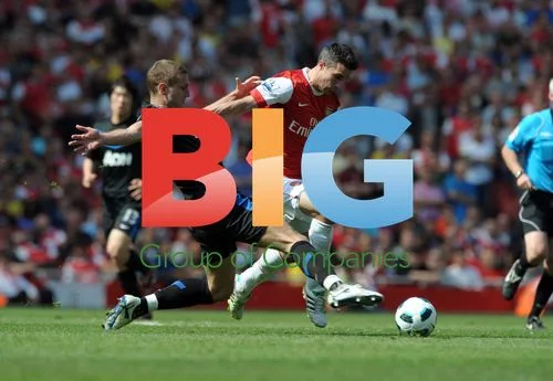 Van Persie and Vidic in Arsenal vs Manchester United